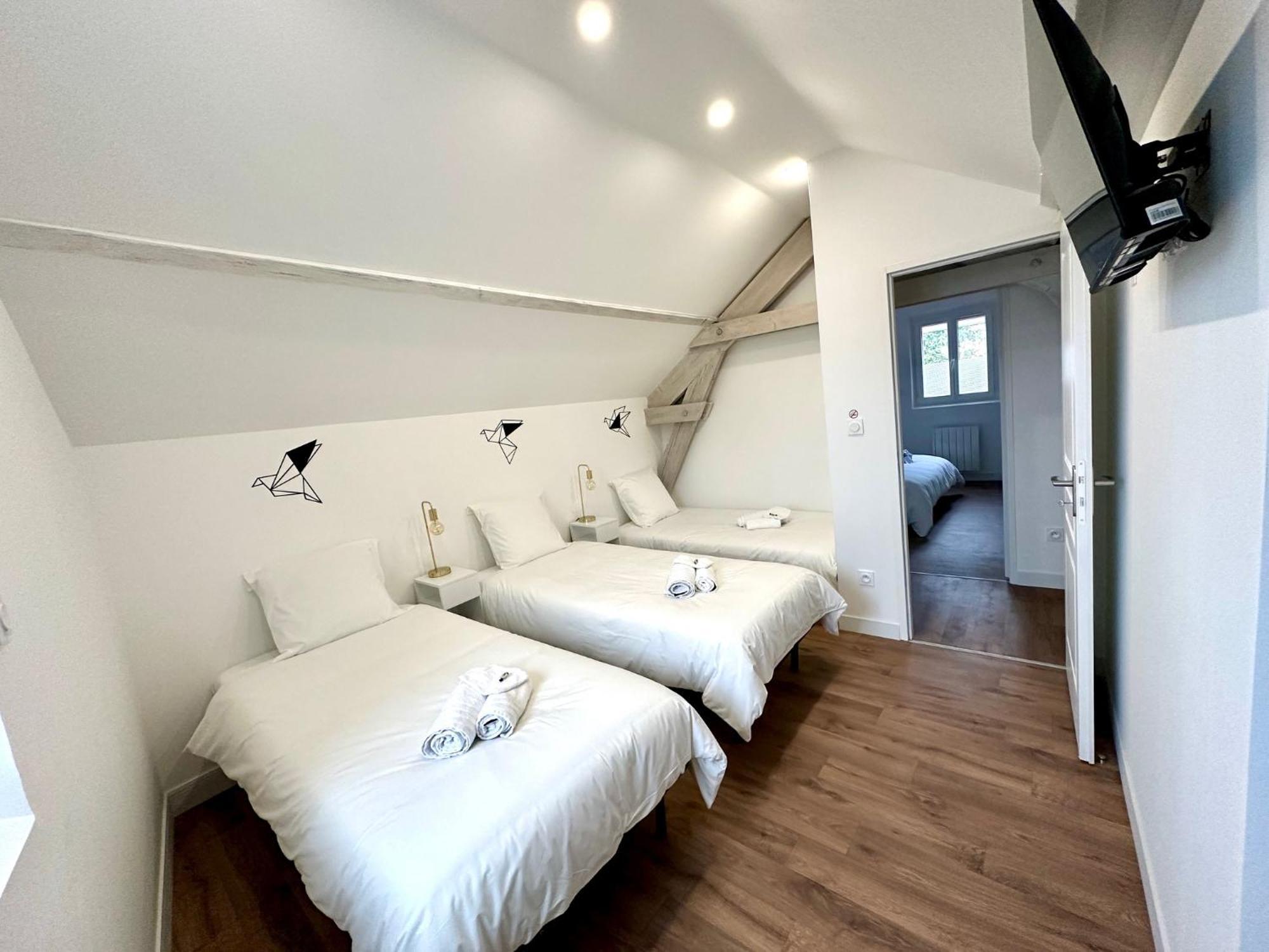 L'Equinoxe - Parking Prive - Zapart'Hotels Malesherbes Exterior foto